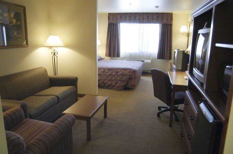Best Western Territorial Inn And Suites Bloomfield Room photo