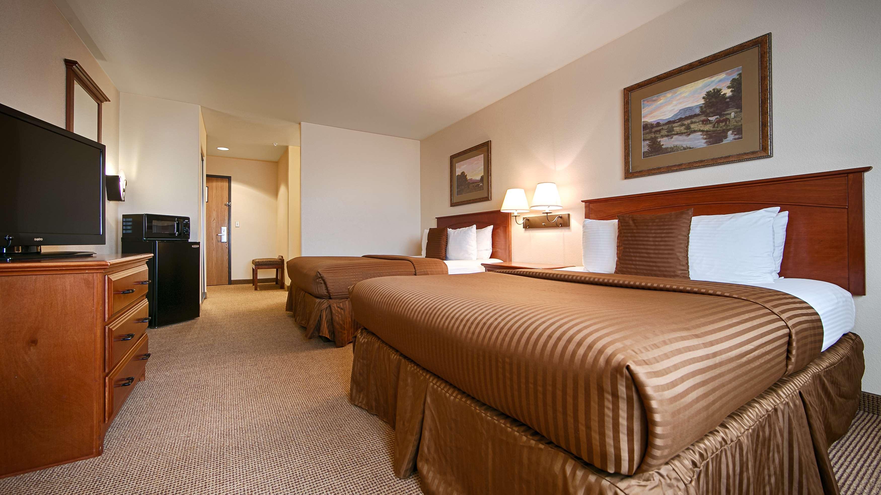 Best Western Territorial Inn And Suites Bloomfield Exterior photo