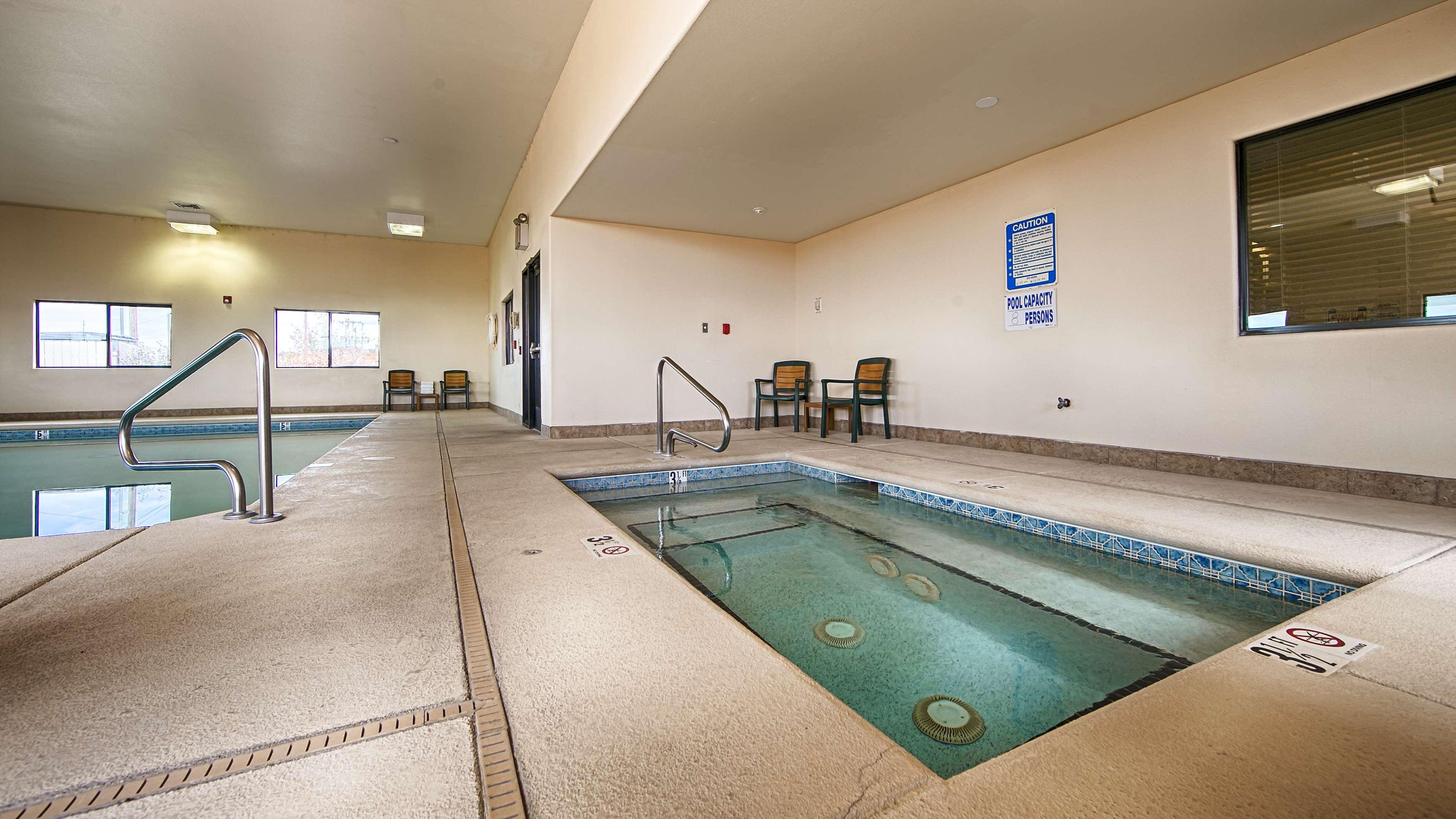 Best Western Territorial Inn And Suites Bloomfield Exterior photo