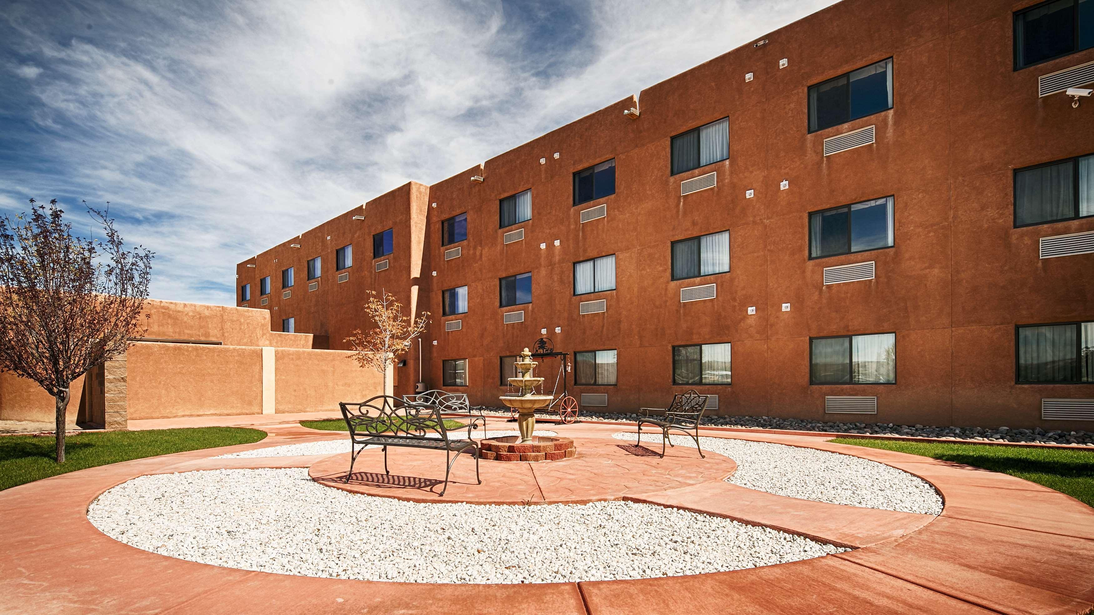 Best Western Territorial Inn And Suites Bloomfield Exterior photo