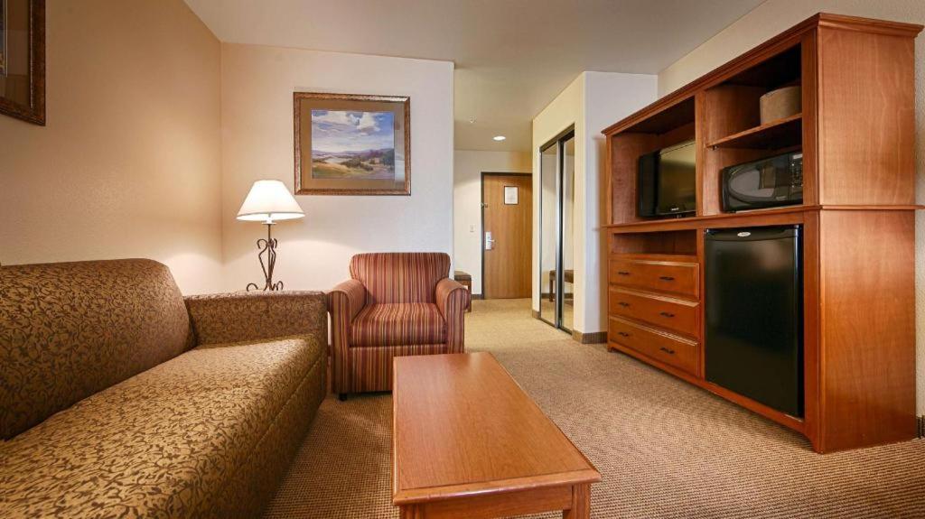 Best Western Territorial Inn And Suites Bloomfield Exterior photo