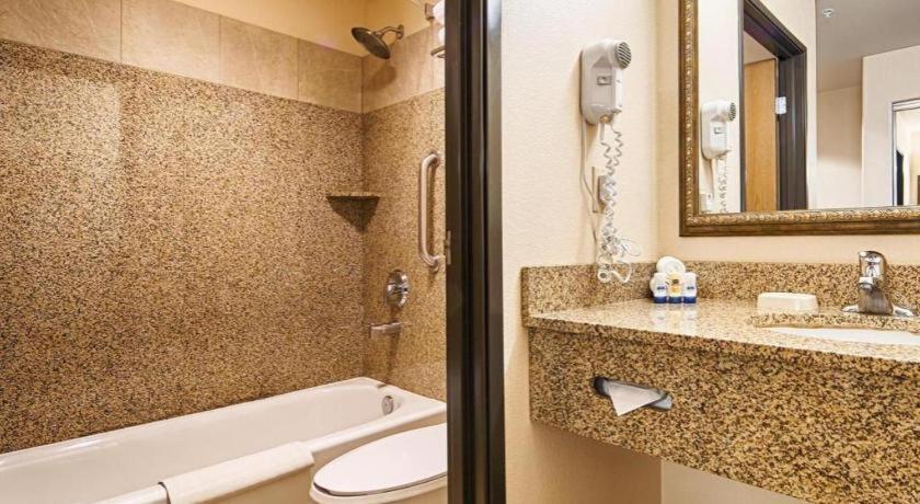 Best Western Territorial Inn And Suites Bloomfield Exterior photo