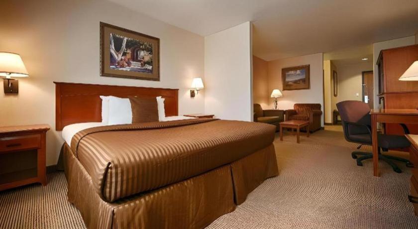 Best Western Territorial Inn And Suites Bloomfield Exterior photo